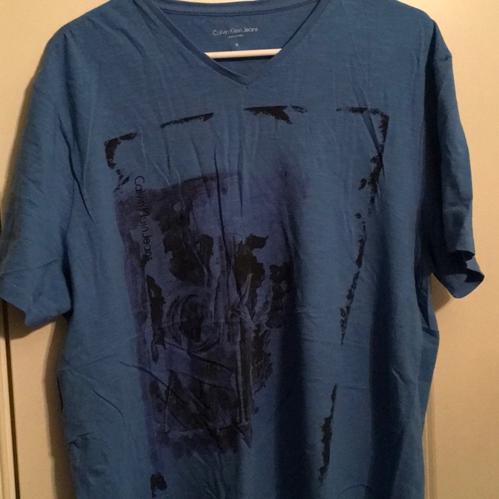 Calvin Klein men’s v neck t shirt